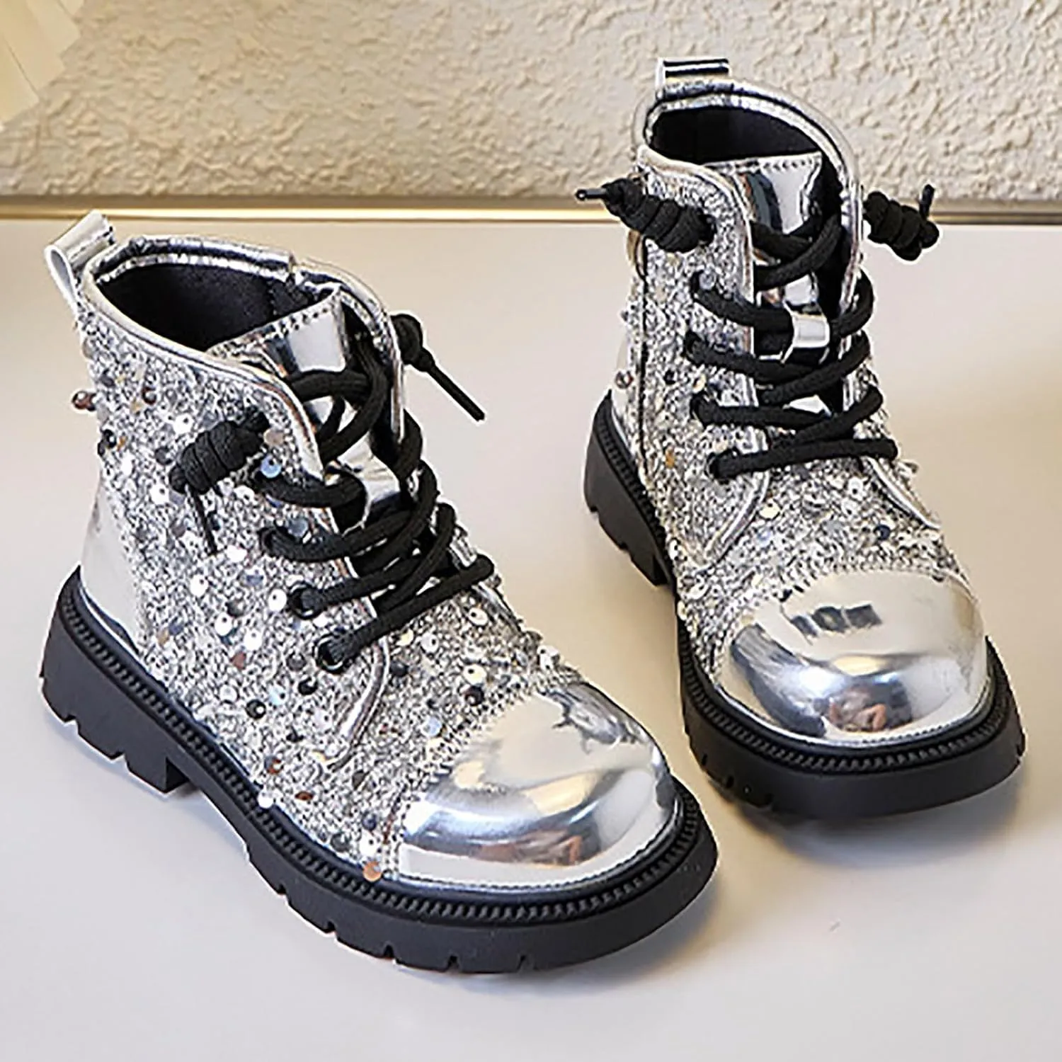 Girls Ankle Boots Kids Fashion Sequined Short Booties Casual Lace Up Platform Combat Boots Soft Sole Walking Shoes