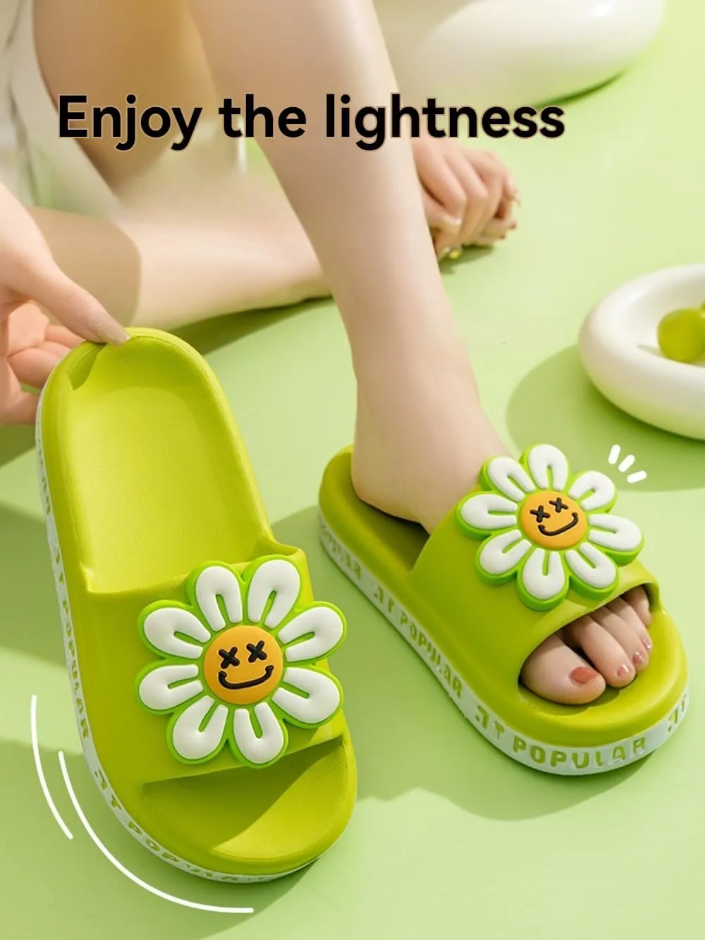 Sunflower Slippers for Women Indoor Outdoor Beach Travel Slides Shower Sandals Cushioned Thick Sole Y2k Aesthetic Cute