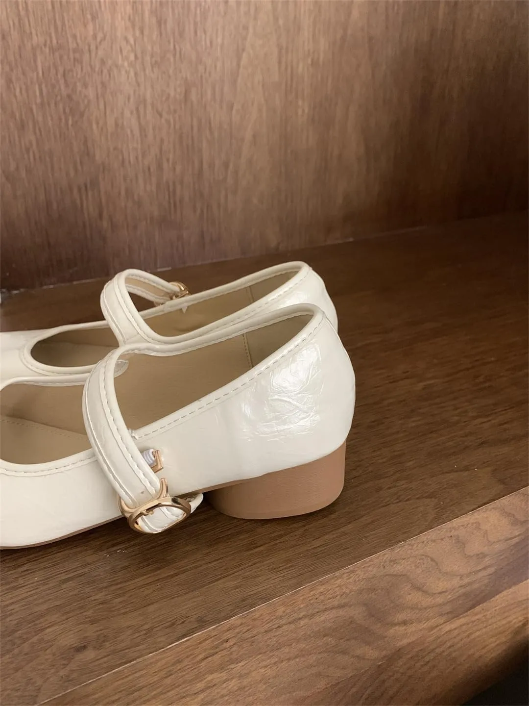 Tabi Shoes Split Toe Mary Janes Sandals Kitten Heels Slip On Breathable Soft Emo Alternative Cute Y2K Kawaii Fashion Trendy Pumps Beach Cruise Spring Summer Fall Outdoors