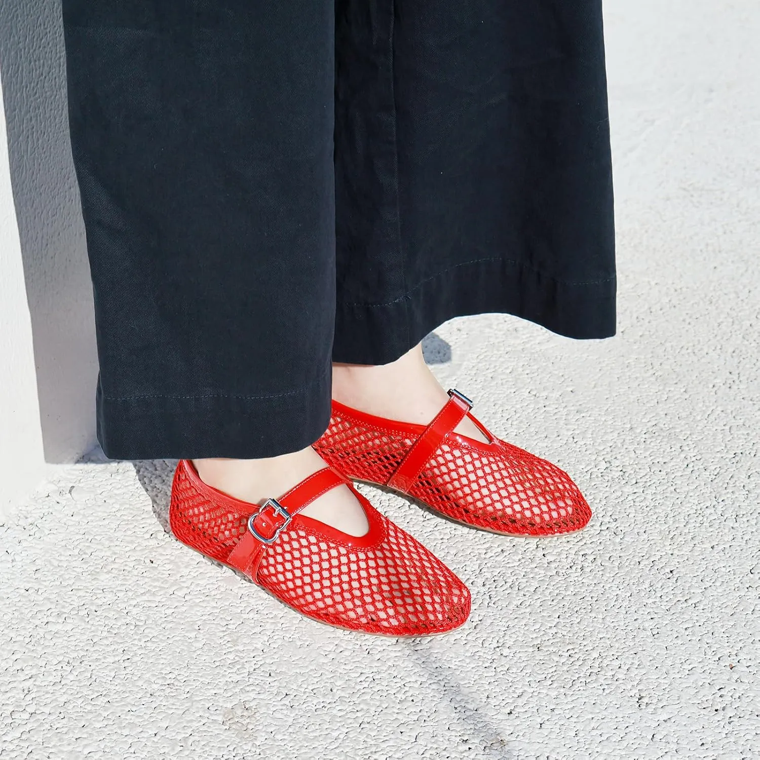 Women Mesh Flats Buckle Strap Round Toe Comfy Causal Ballet Flats Fashion Mary Jane Fishnet Ballerina Flat Shoes
